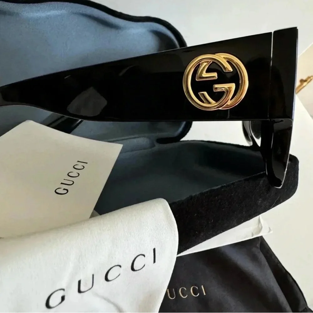Authentic GUCCI GG sunglasses 😎 pre-owned - Picture 8 of 10